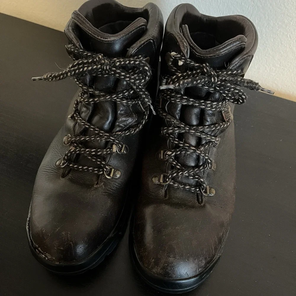 LL Bean Cresta Leather Hiking Boots Men's 12M Gore-tex Vibram Sole Romania Work - Picture 6 of 11
